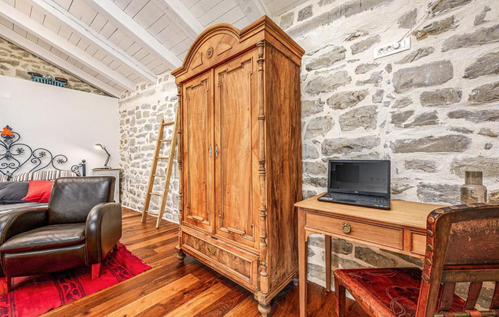 Appartamento Ema Buzet Esterno foto